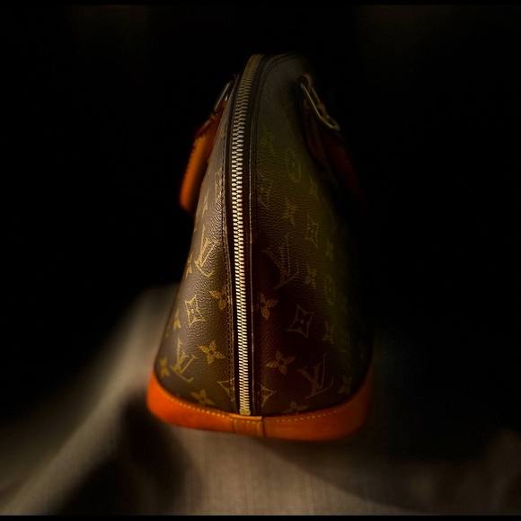 Louis Vuitton Alma w/ bag - Picture 12 of 14